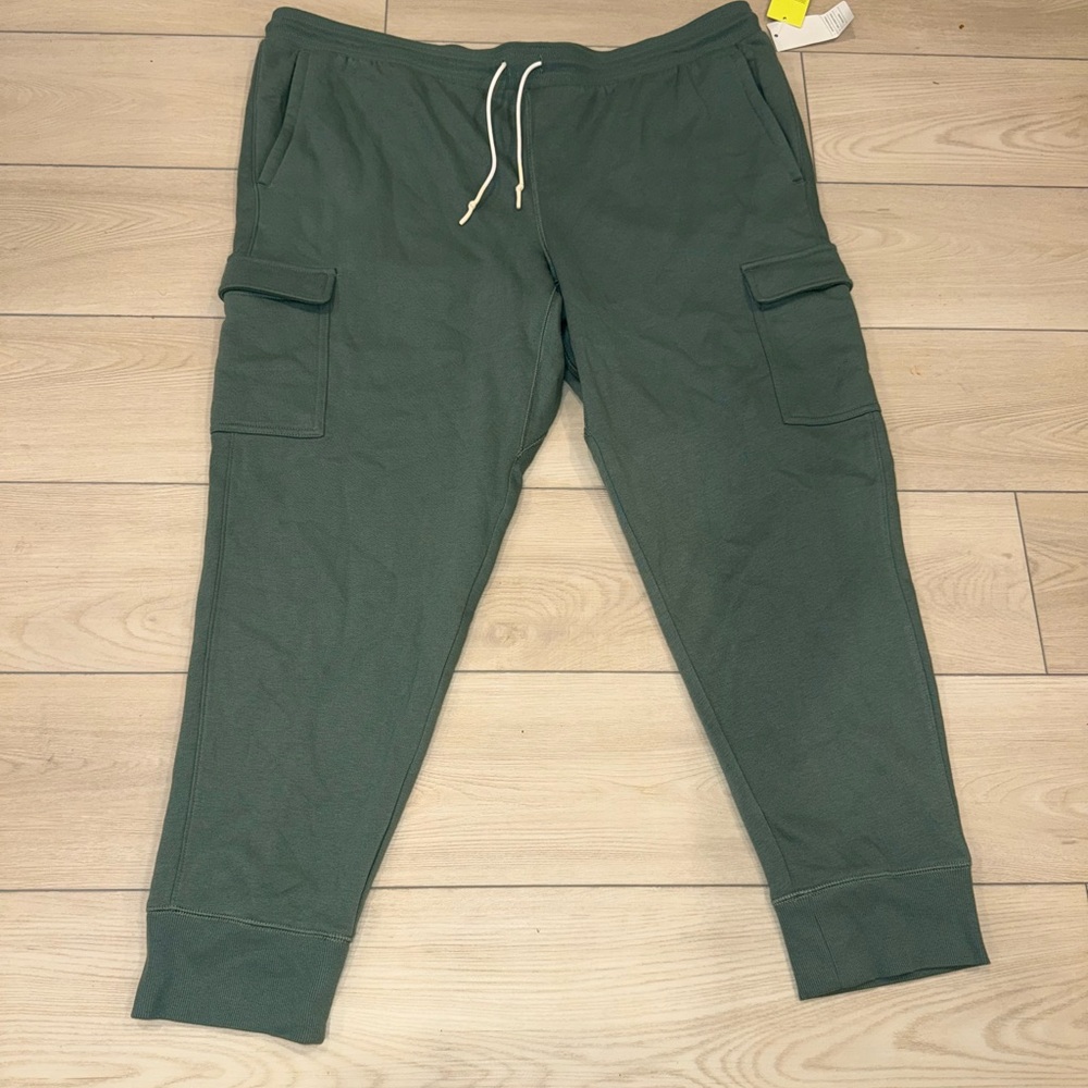 All in Motion Olive Cargo Pants for Men